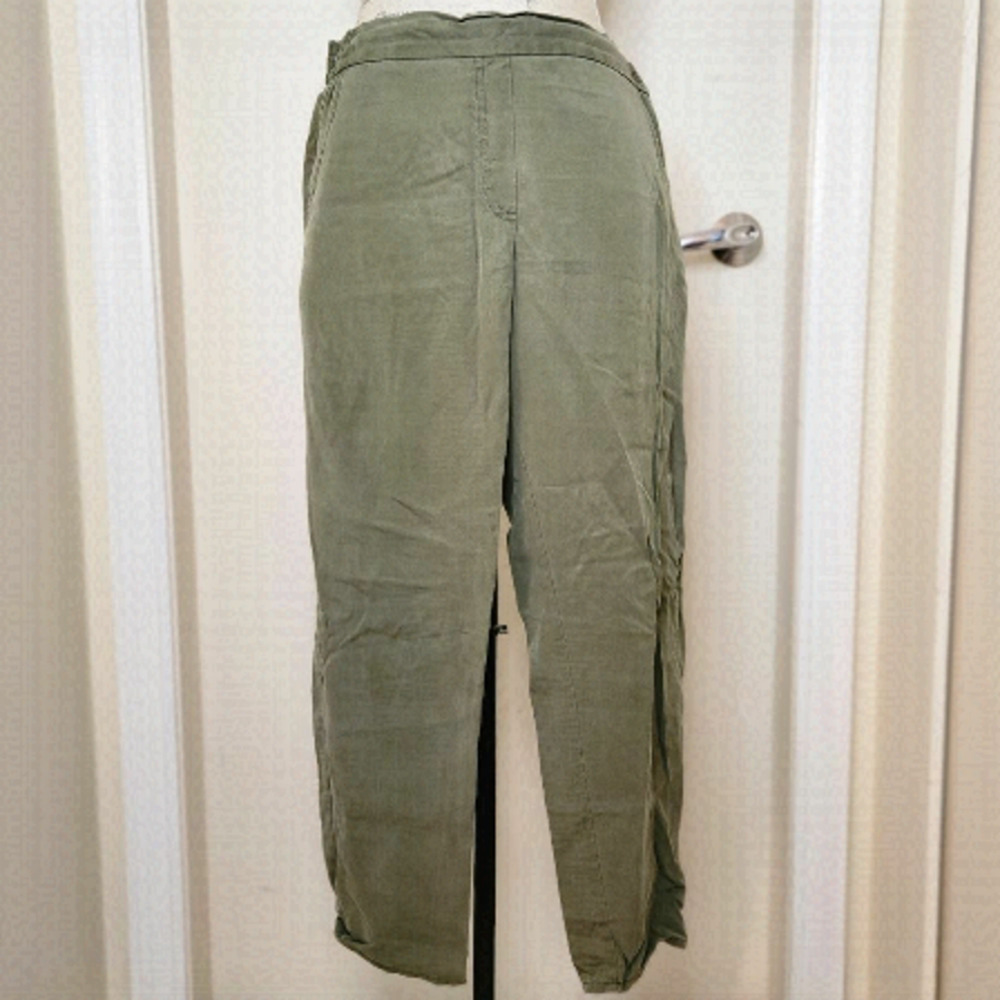 Gap ankle crop pants